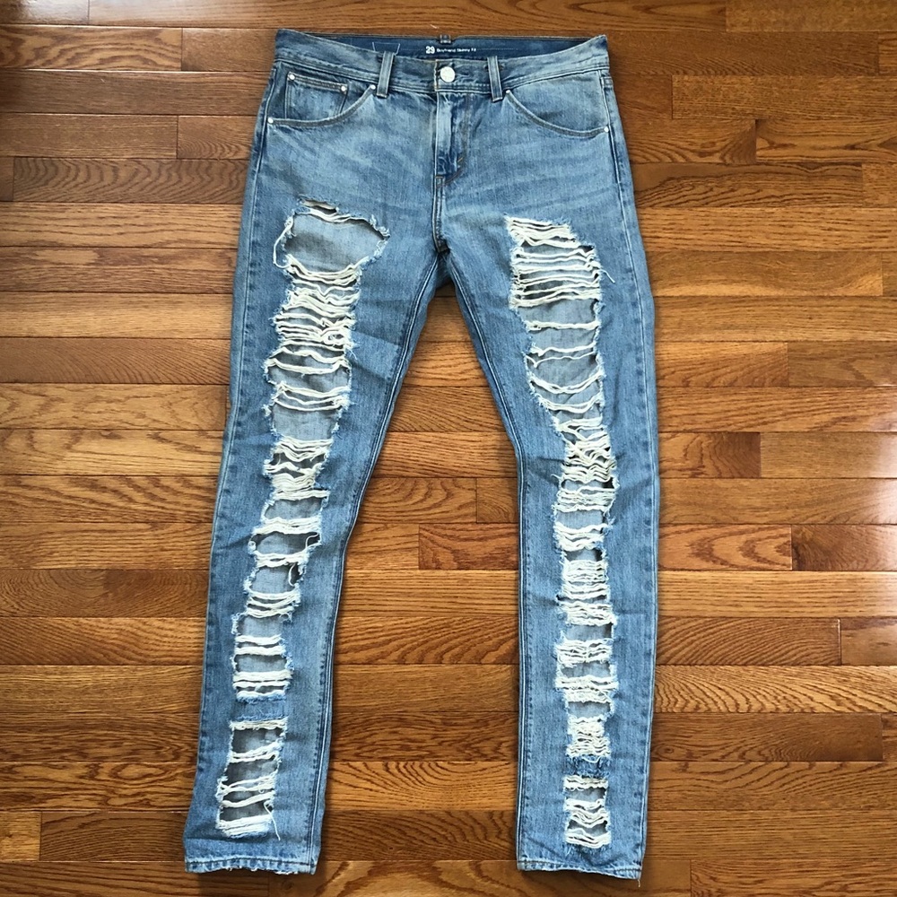 Levi’s Ripped Dad Jeans - Picture 2 of 8